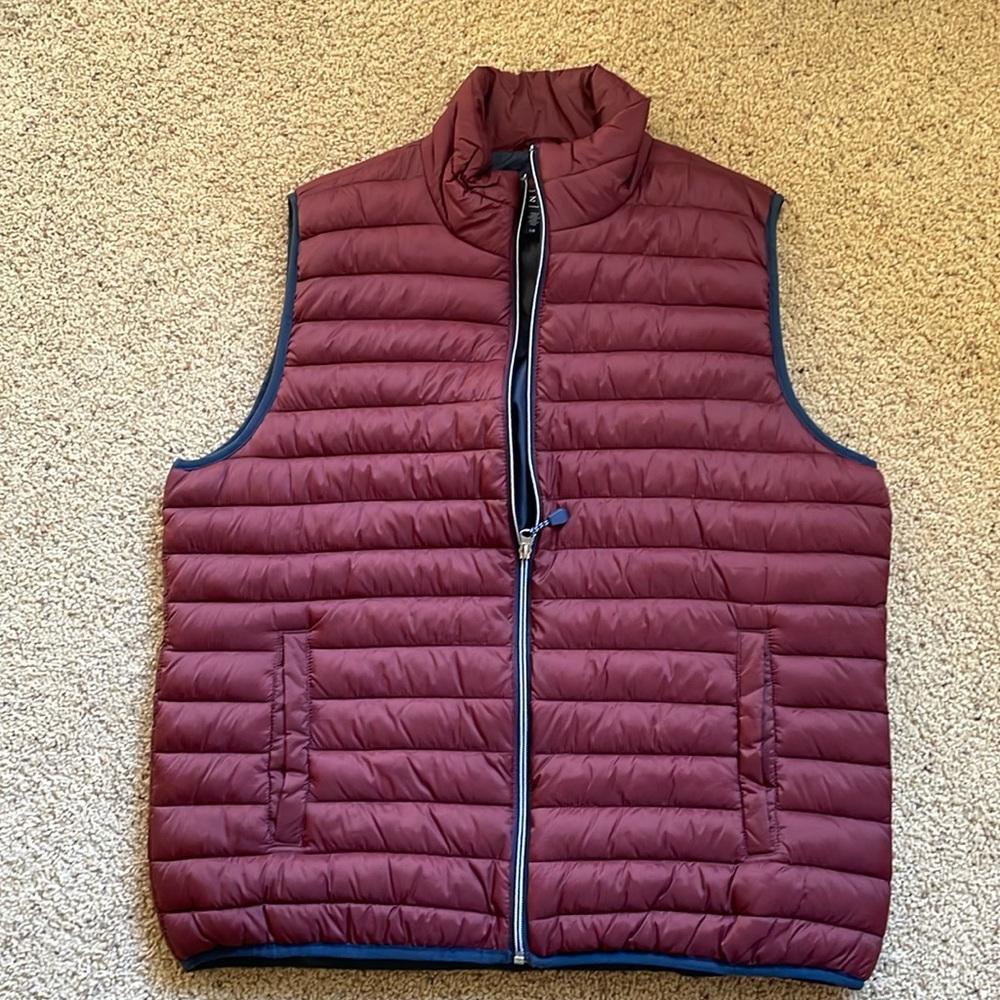 Men’s Puffer Vest Izod sized